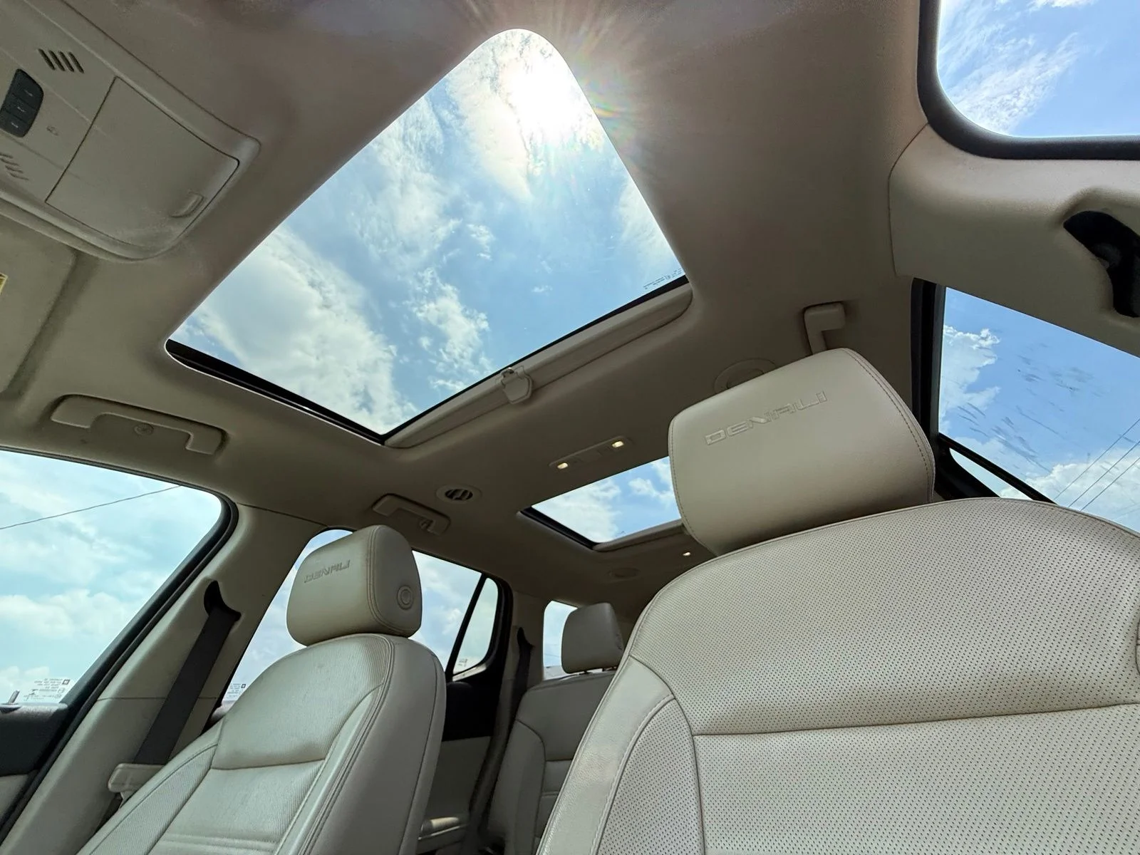 Used 2018 White GMC Denali image 4