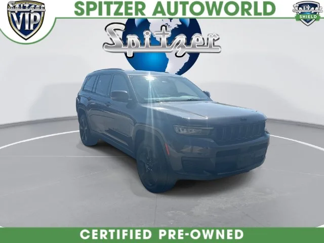 Used 2023 Gray Jeep Altitude image 3