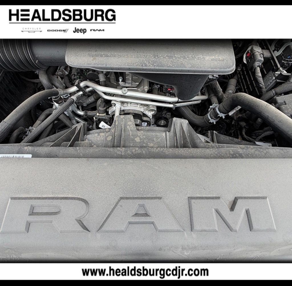 New 2026 Bright White Clear-Coat Exterior Paint RAM Tradesman image 28