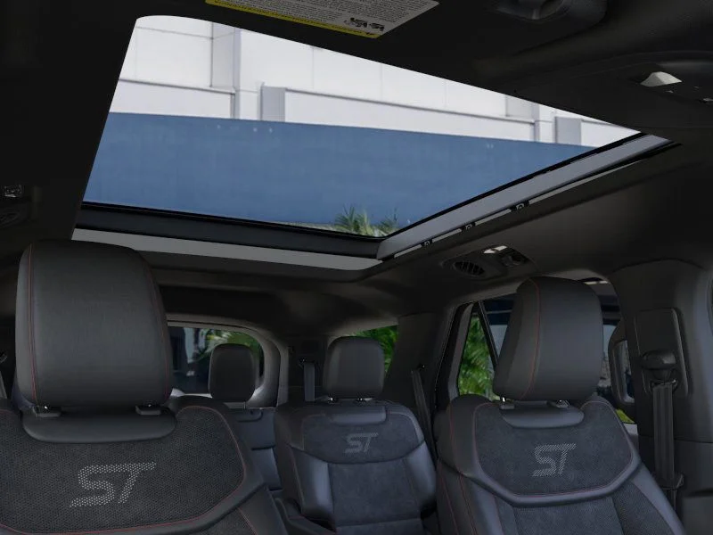 New 2026 Star White Metallic Tri-Coat Ford ST image 23