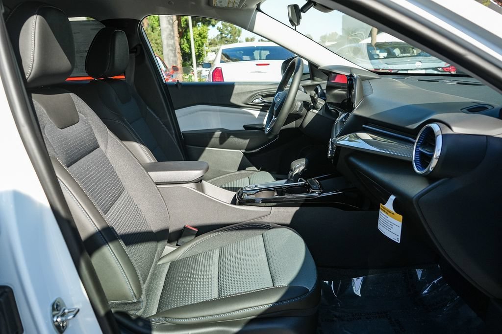 New 2026 Summit White Chevrolet LT image 15
