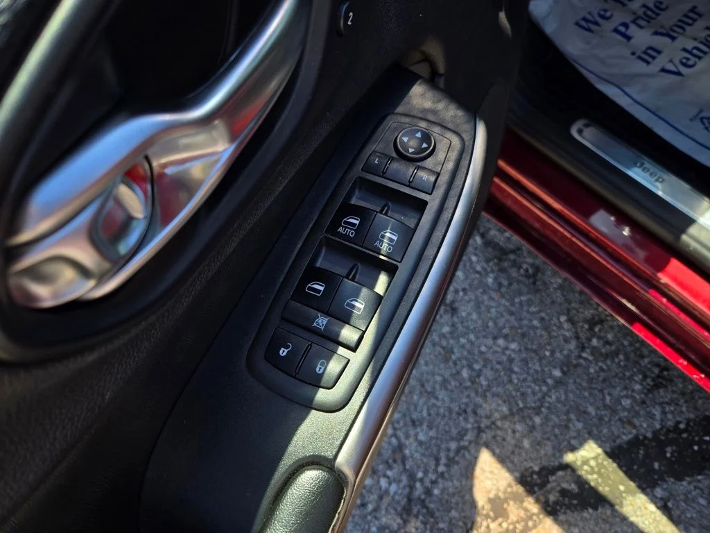 Used 2019 Red Jeep Limited image 15