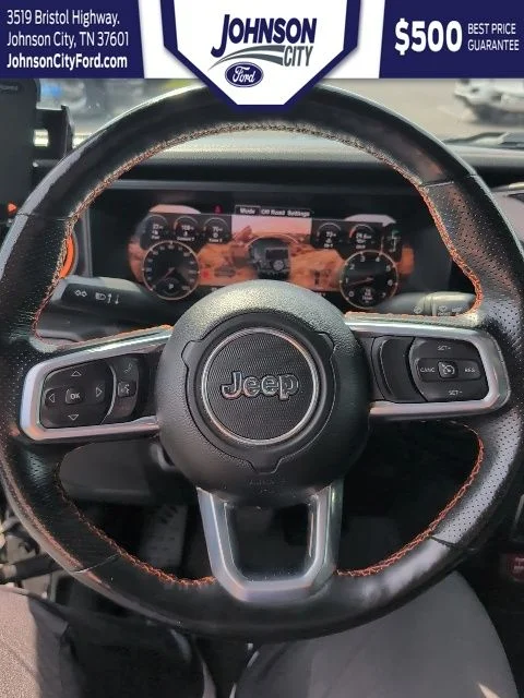 Used 2021 Black Jeep Mojave image 15