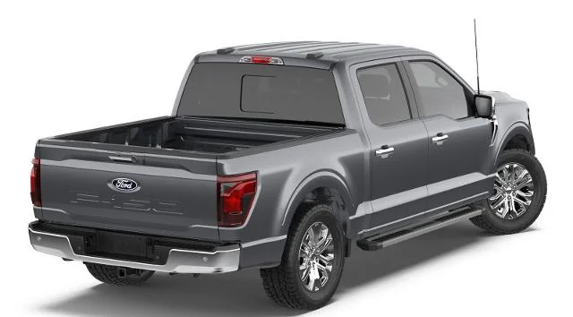 New 2026 Carbonized Gray Metallic Ford XLT image 9