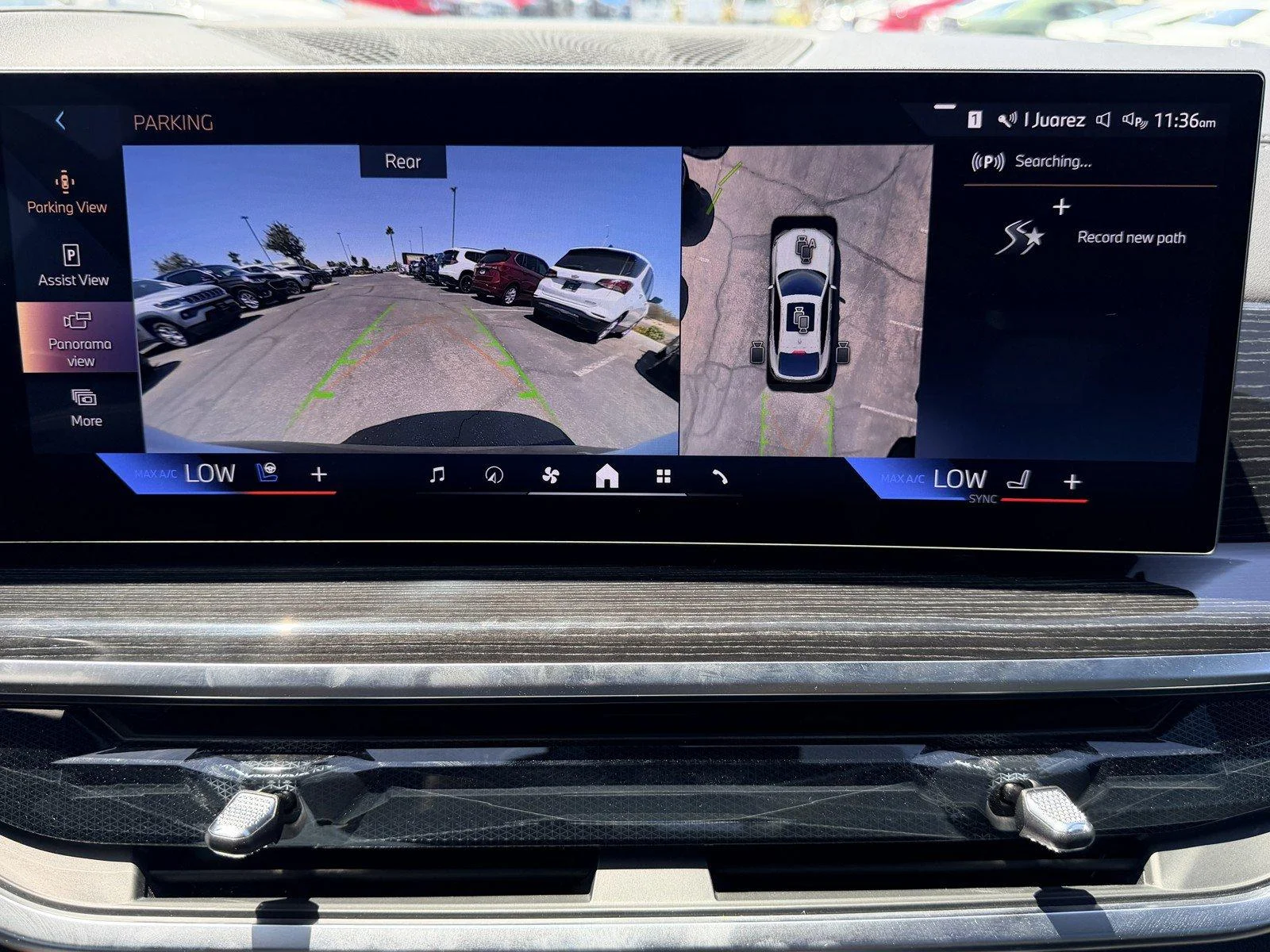 Used 2025  BMW xDrive40i image 31
