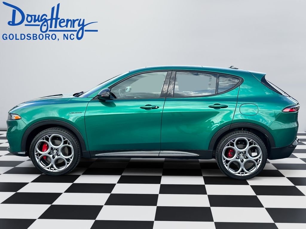 Used 2024 Green Alfa Romeo Veloce image 2