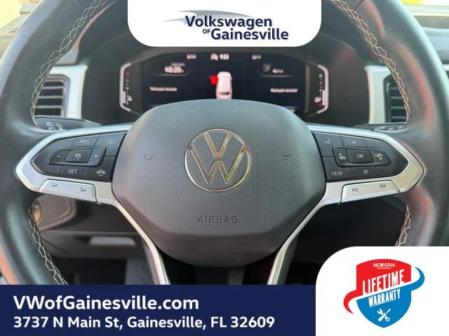 Used 2023 Pure White Volkswagen 3.6L V6 SE w/Technology image 21