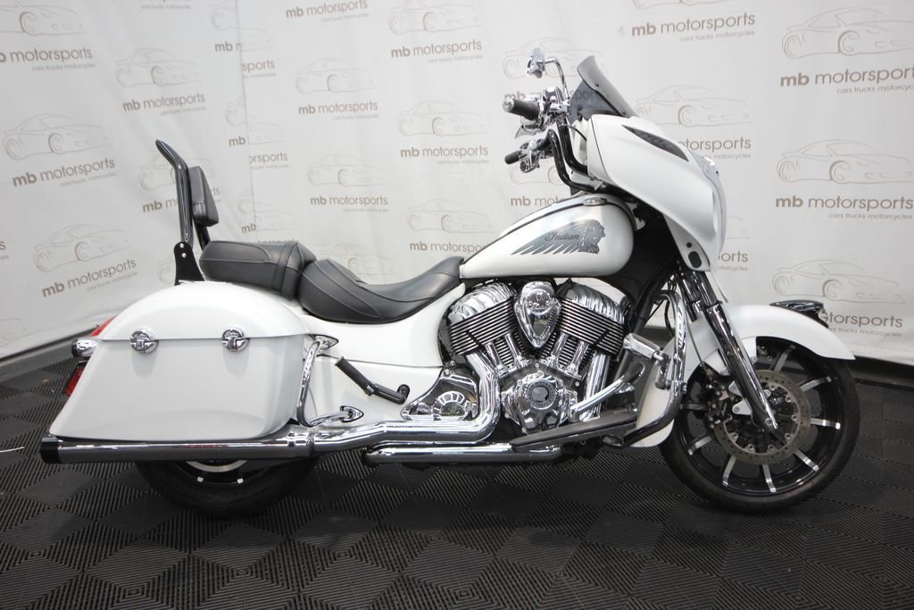Used 2017 White Indian N17TCNAAAS image 9