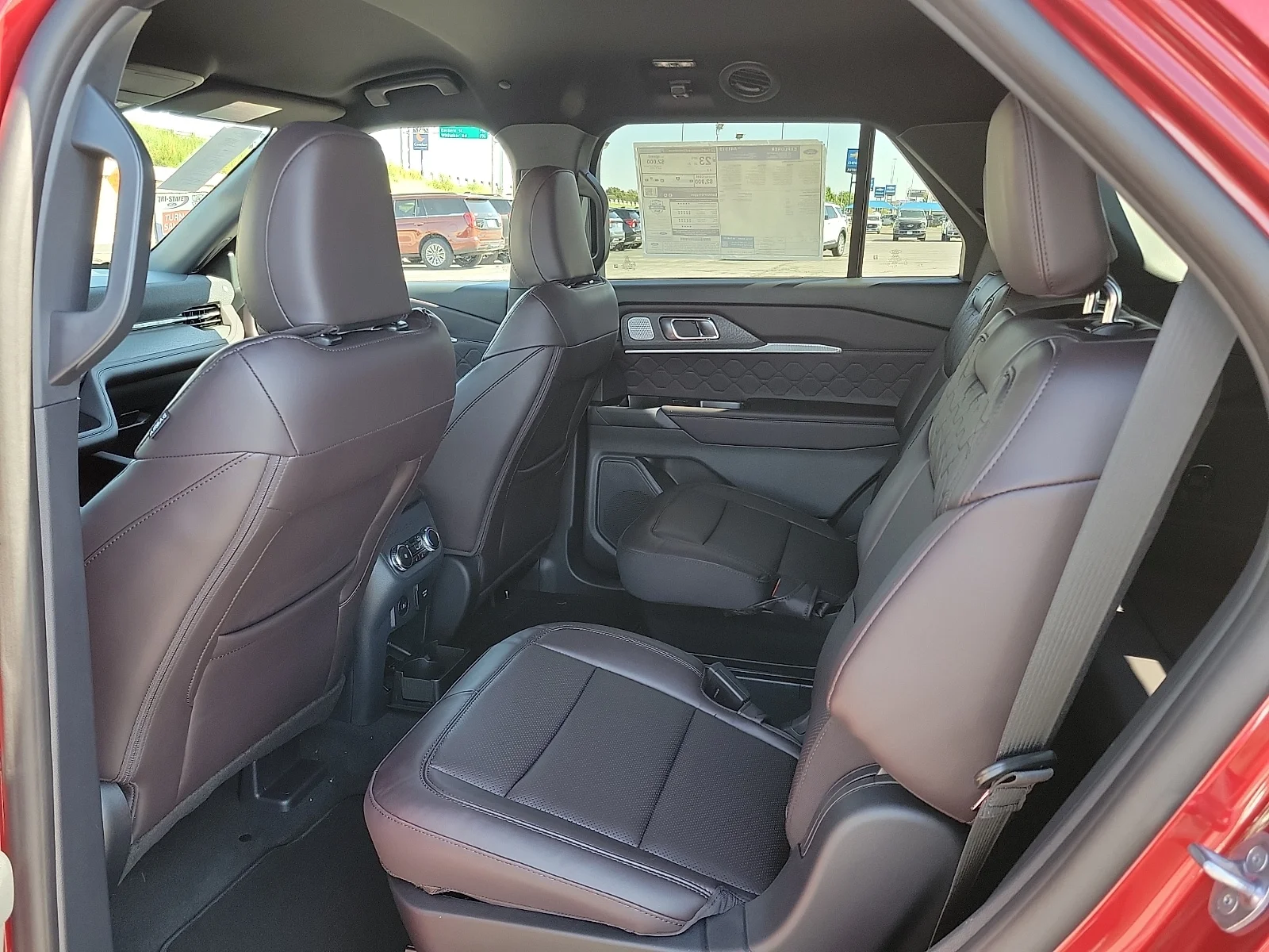 New 2027 Ruby Red Metallic Tinted Clearcoat Ford Platinum image 9