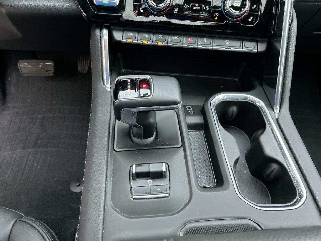 Used 2025 Onyx Black GMC Denali image 19