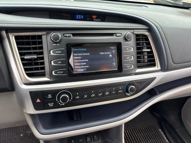 Used 2019 Celestial Silver Metallic Toyota LE image 19
