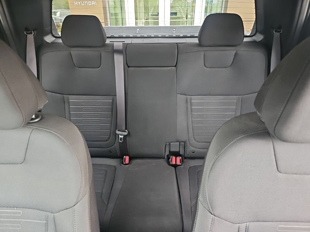 Used 2022 Green Hyundai SEL image 26