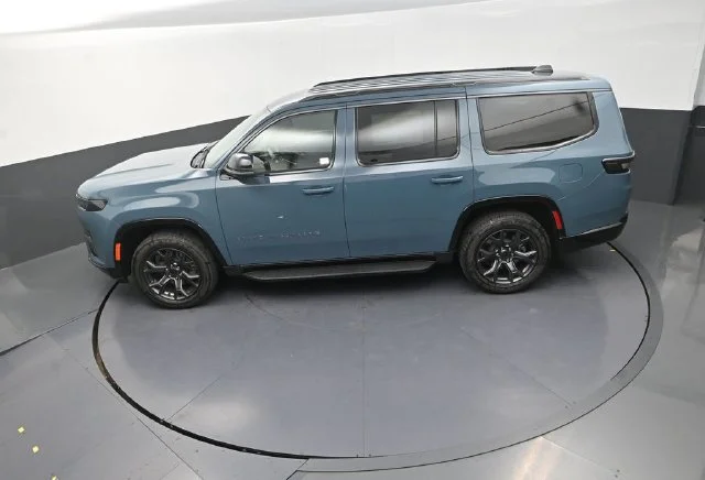 New 2026 Steel Blue Exterior Paint Jeep Limited Altitude image 13