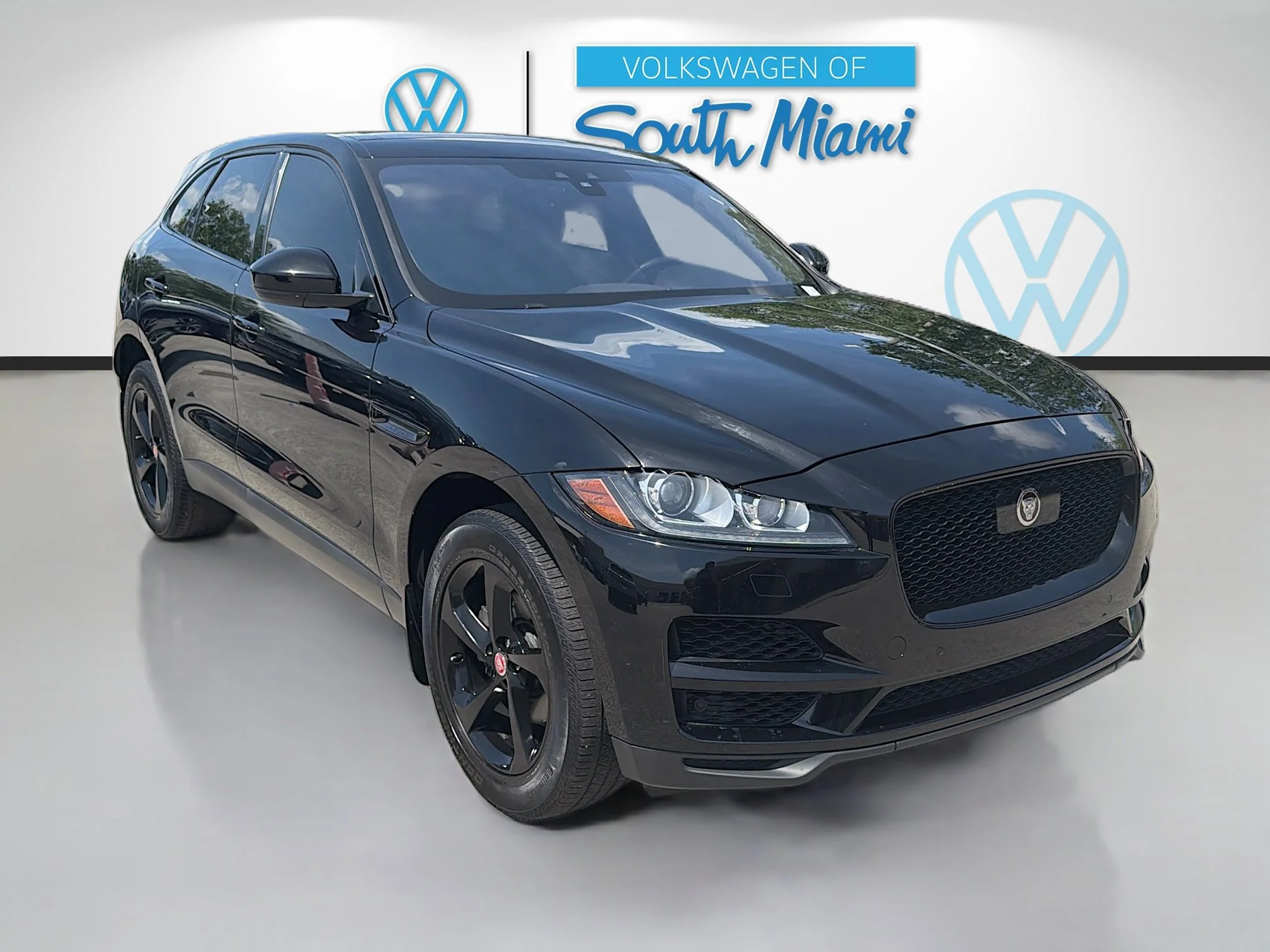 2020 Jaguar F-PACE 25t Premium AWD's photo
