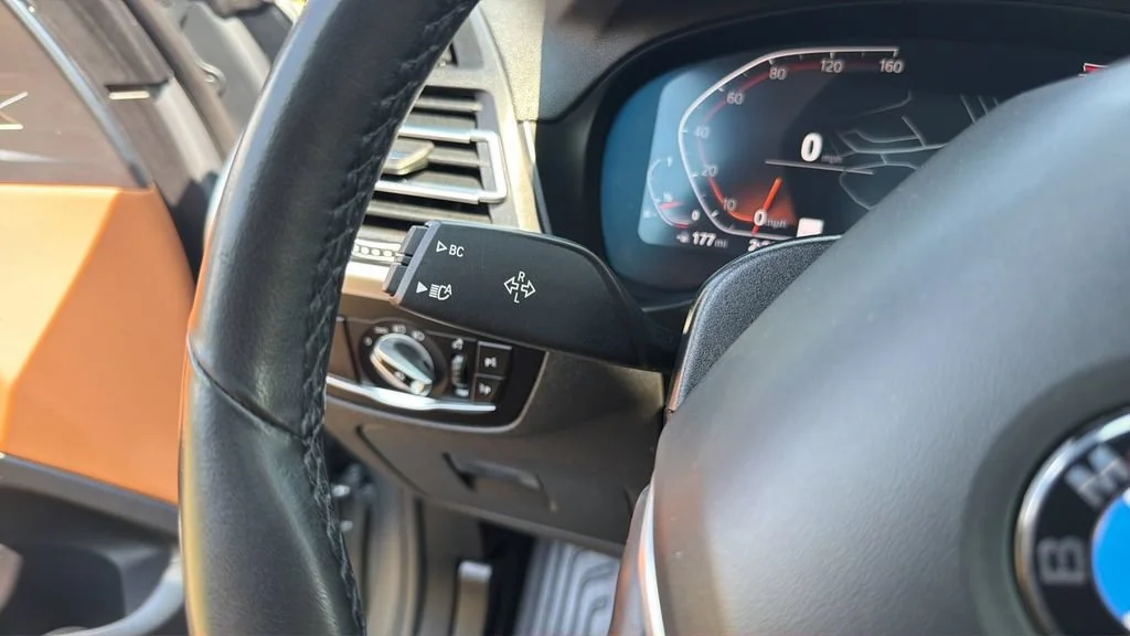 Used 2023 Gray BMW xDrive30i image 27