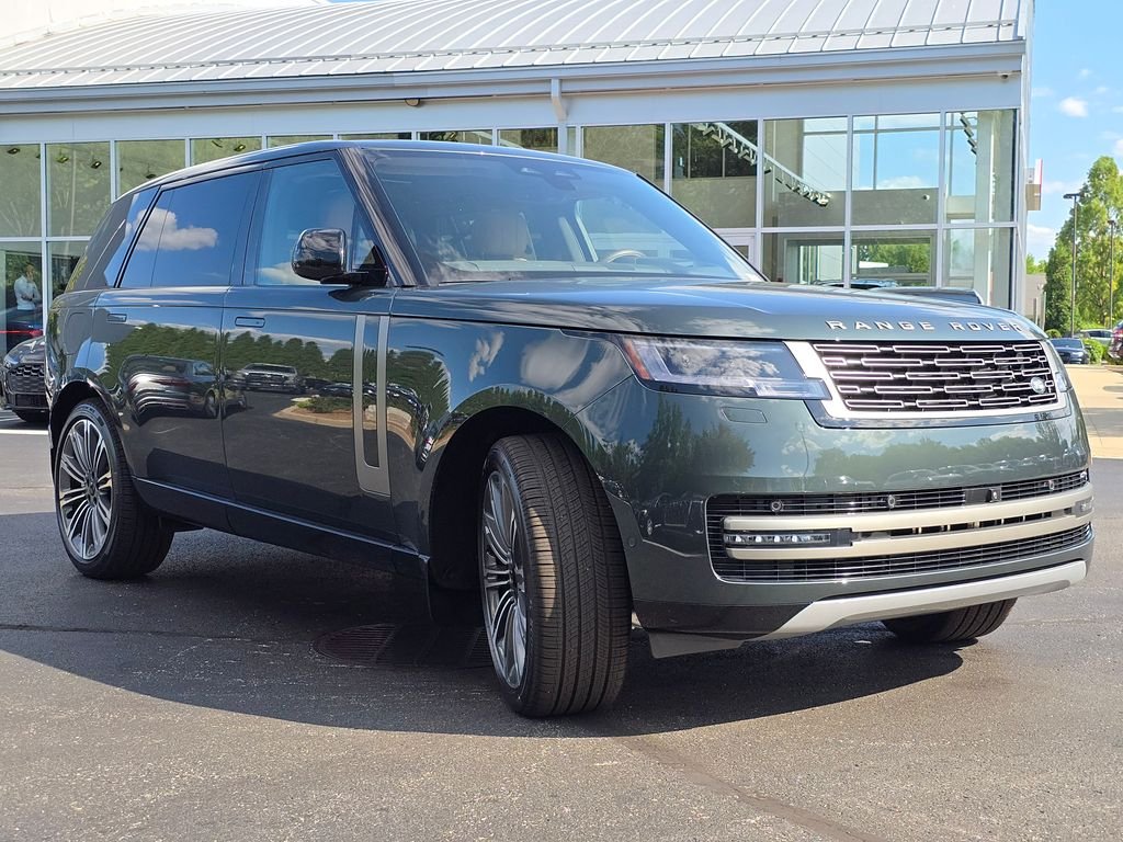New 2026  Land Rover SE image 4