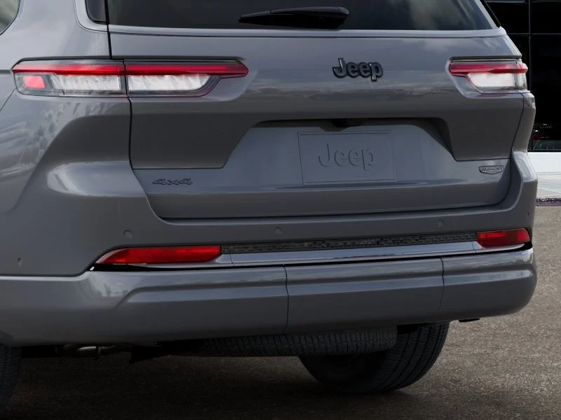 New 2027 Sting-Gray Clear-Coat Paint Jeep Summit image 13