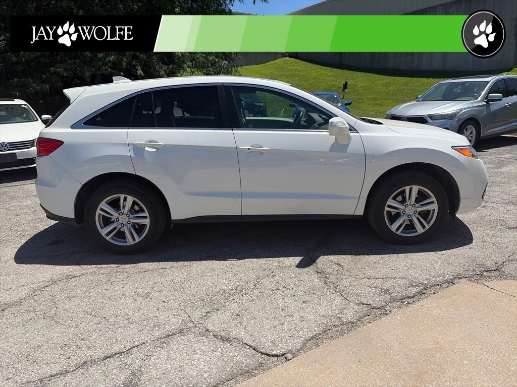 Used 2013  Acura Technology Package image 4