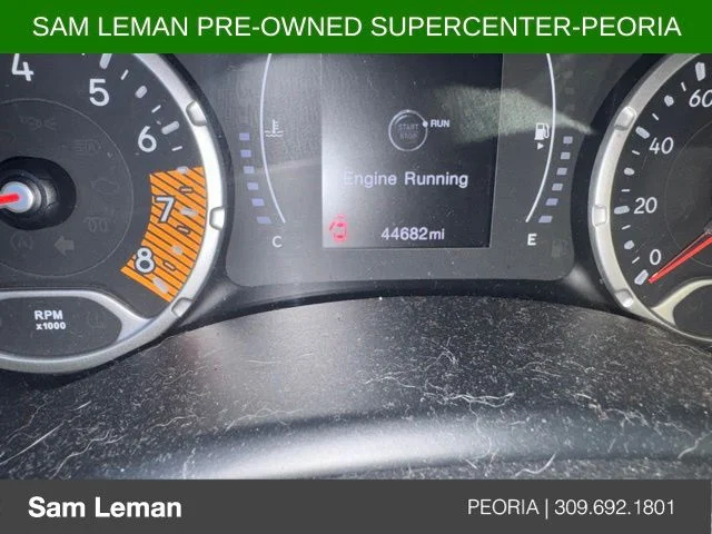 Used 2020 Black Jeep Latitude image 9