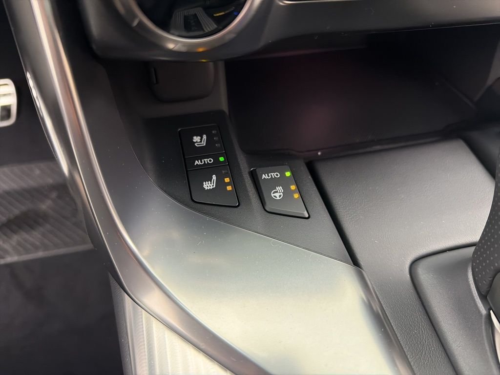 2026 Lexus LX 700h F-Sport - Photo 16