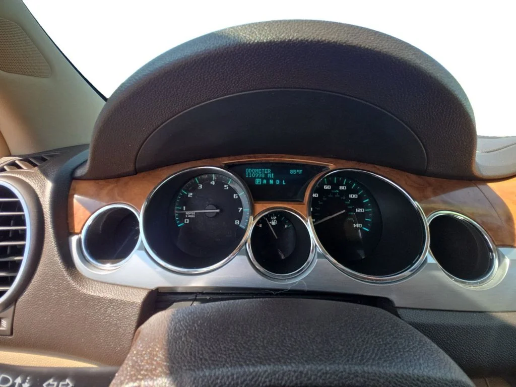 Used 2008 Brown Buick CXL image 20
