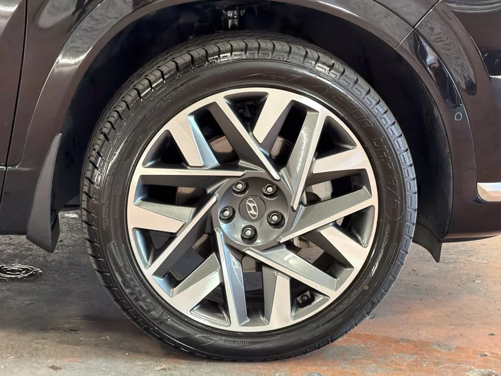 Used 2023 Twilight Black Hyundai Calligraphy image 9