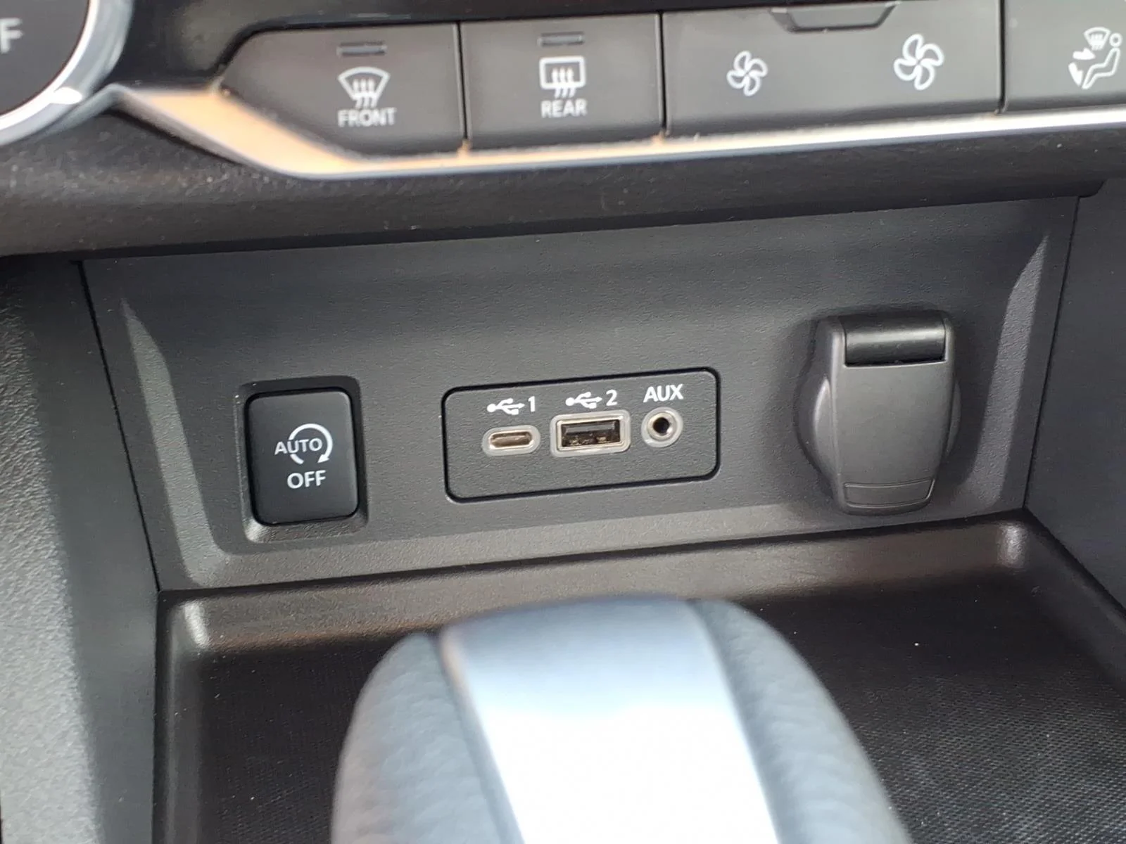 Used 2025 Gun Metallic Nissan SV image 9