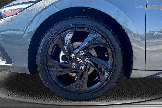 New 2026 Gray Hyundai SEL Sport Plus image 13