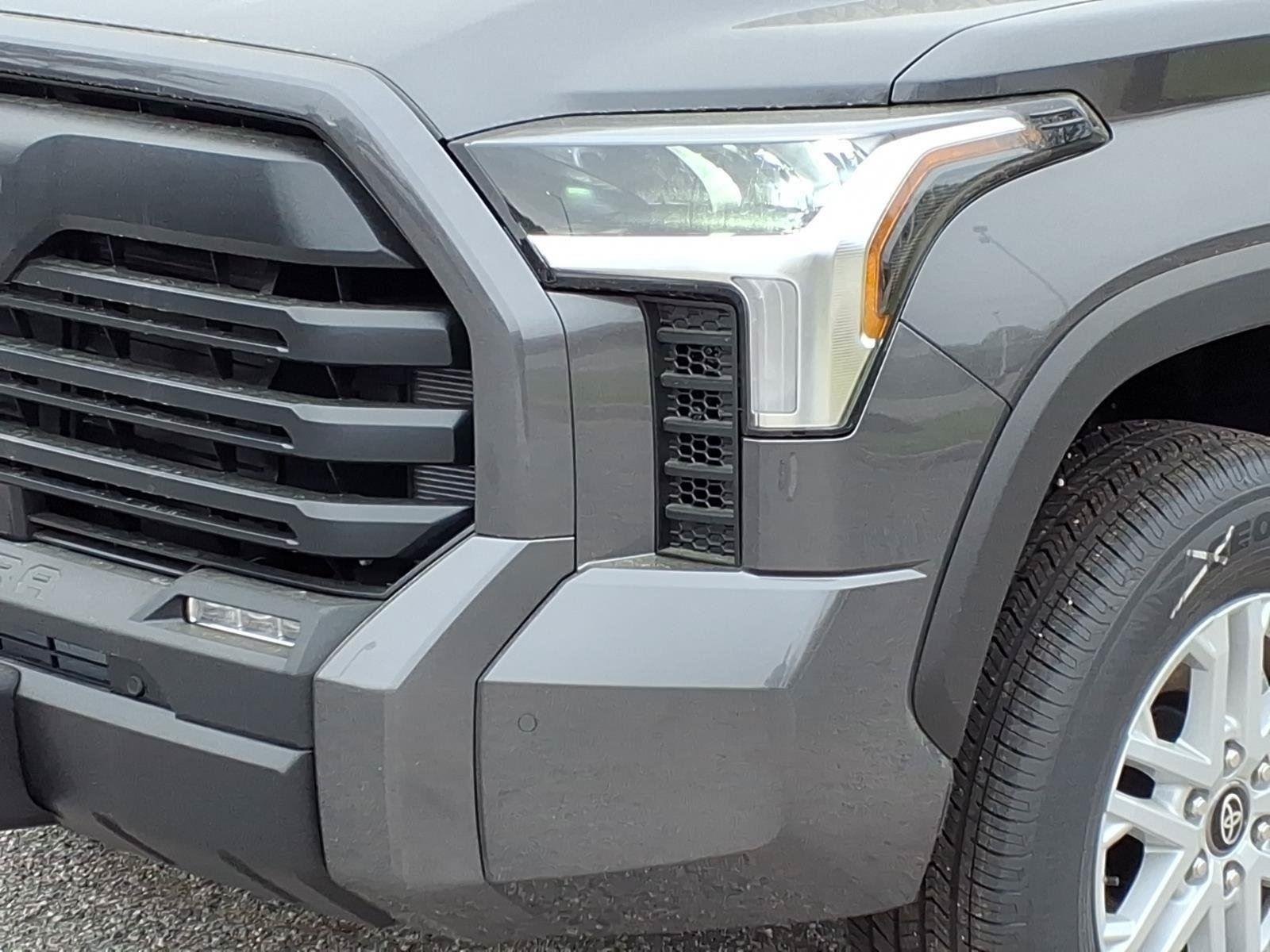 2026 Toyota Tundra SR5 - Photo 12