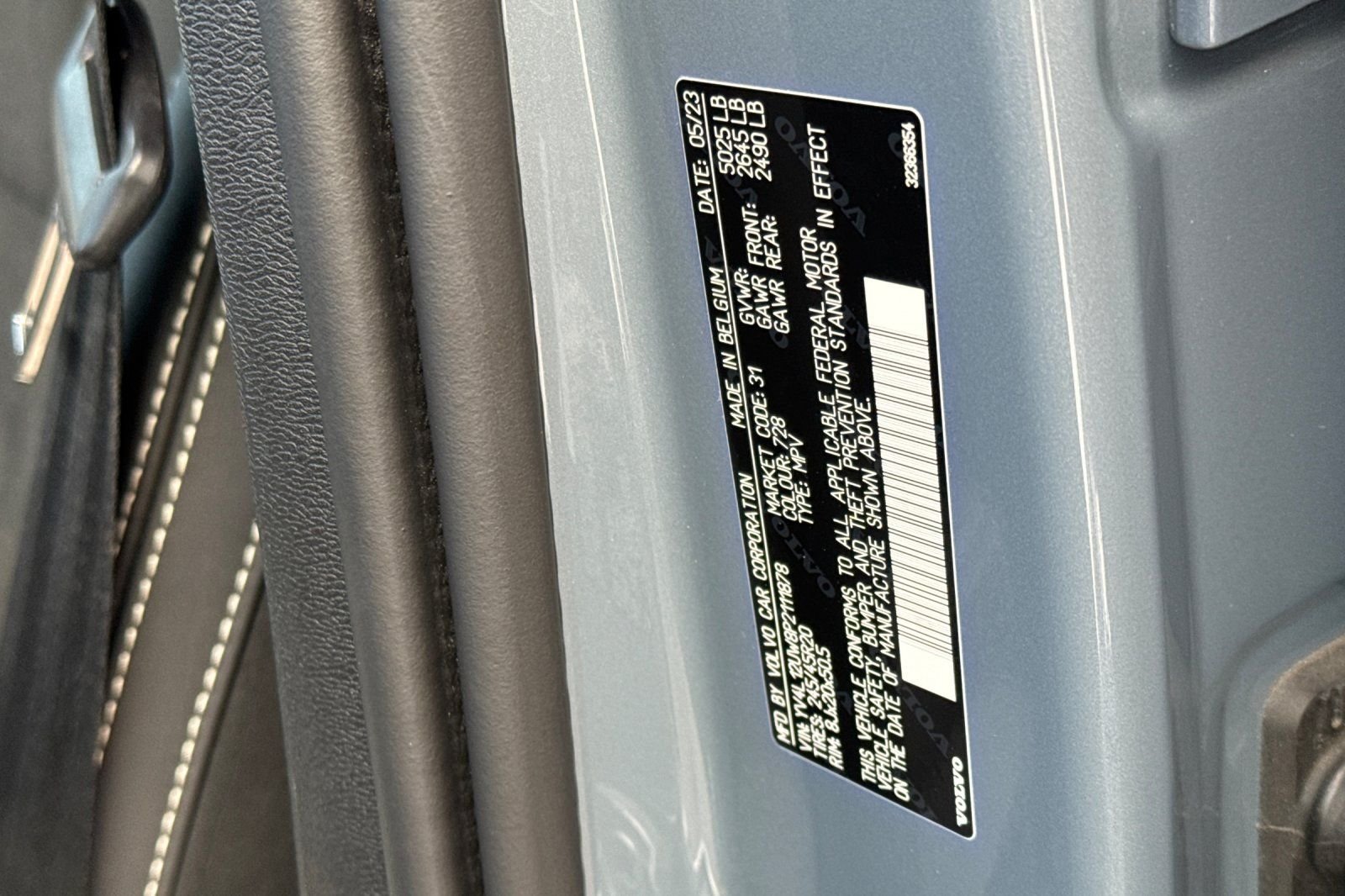 Used 2023 Gray Volvo B5 Plus Dark Theme image 34