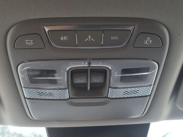 Used 2022  Kia SX image 35