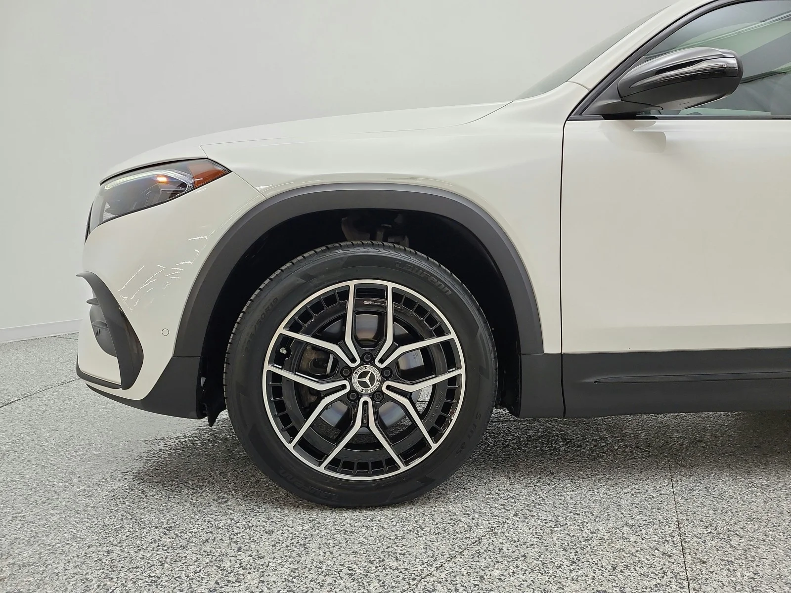 Used 2023 Polar White Mercedes-Benz EQB 300 4MATIC® SUV image 22