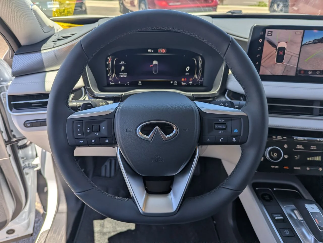 Used 2027 RADIANT WHITE INFINITI Luxe AWD image 22