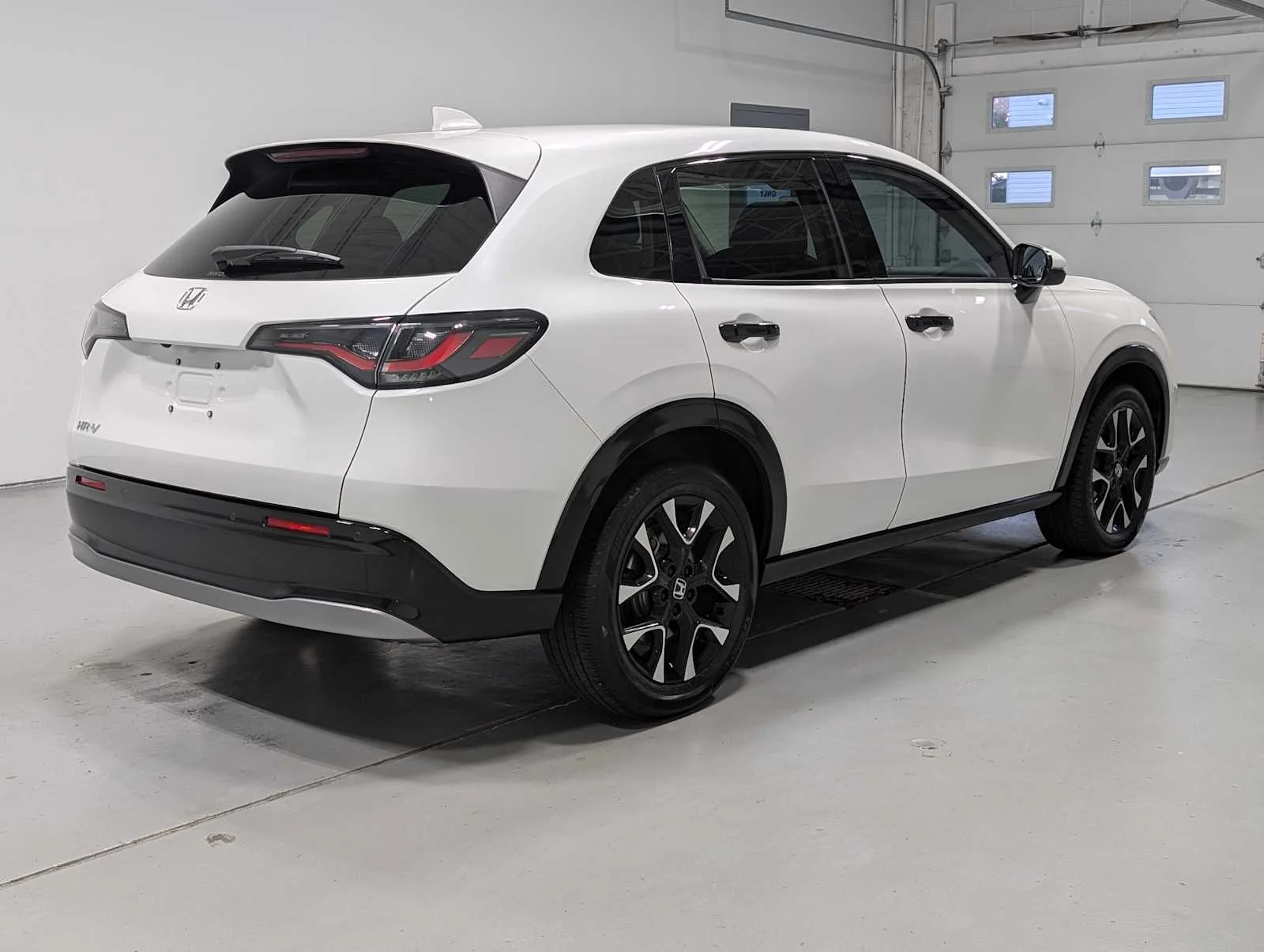 Certified Used 2026 Platinum White Pearl Honda AWD EX-L image 8