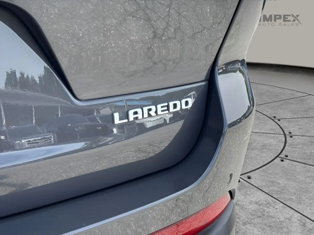 Used 2024 Gray Jeep Laredo X image 32