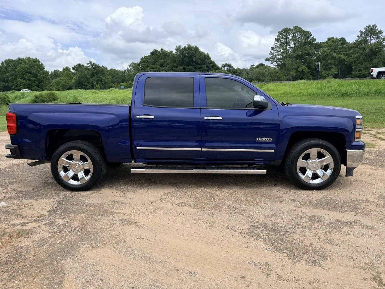 Used 2014 Blue Chevrolet LTZ Z71 4x2 4dr Crew Cab 5.8 ft. SB image 6