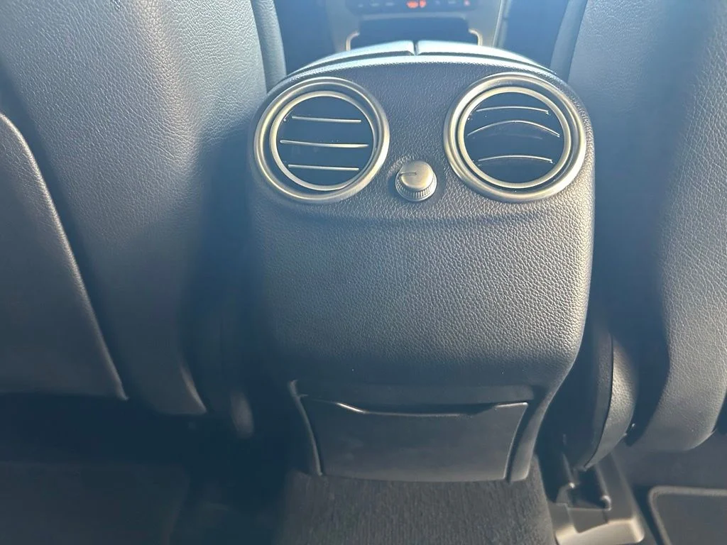 Used 2018 Black Mercedes-Benz GLC 300 image 28