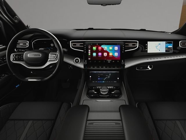 2025 Jeep Grand Wagoneer Series III - Photo 17