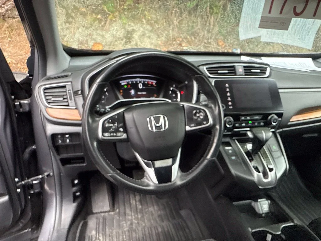 Used 2019 Modern Steel Metallic Honda Touring image 18