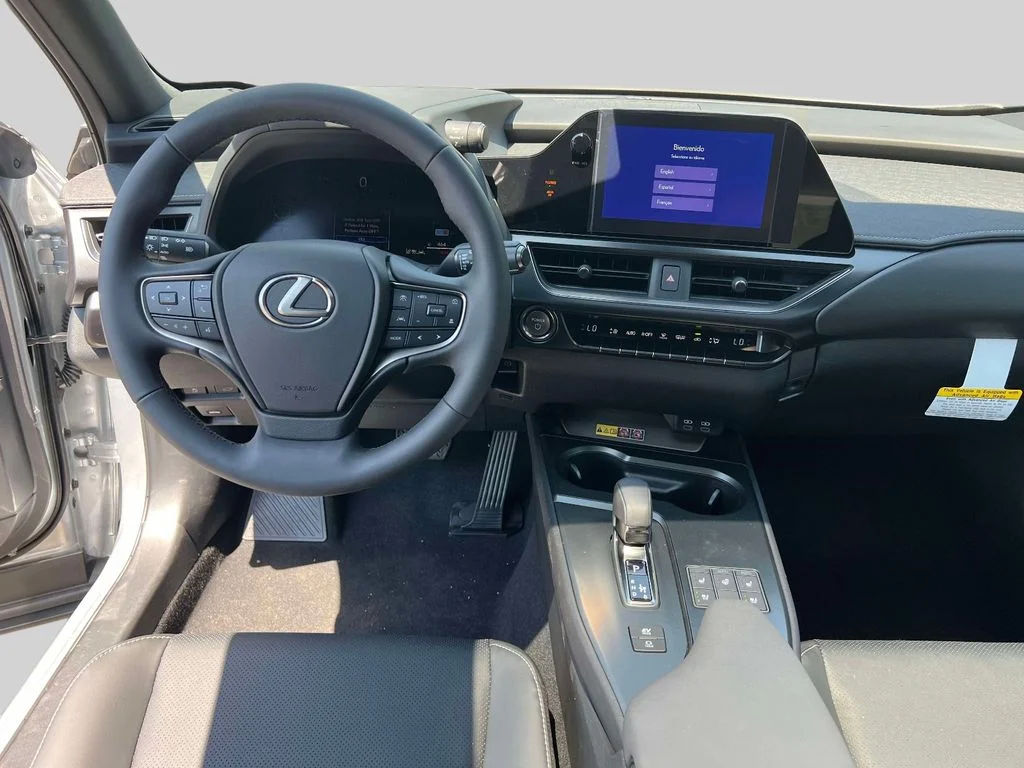 2026 Lexus UX Hybrid 300h Premium - Photo 13