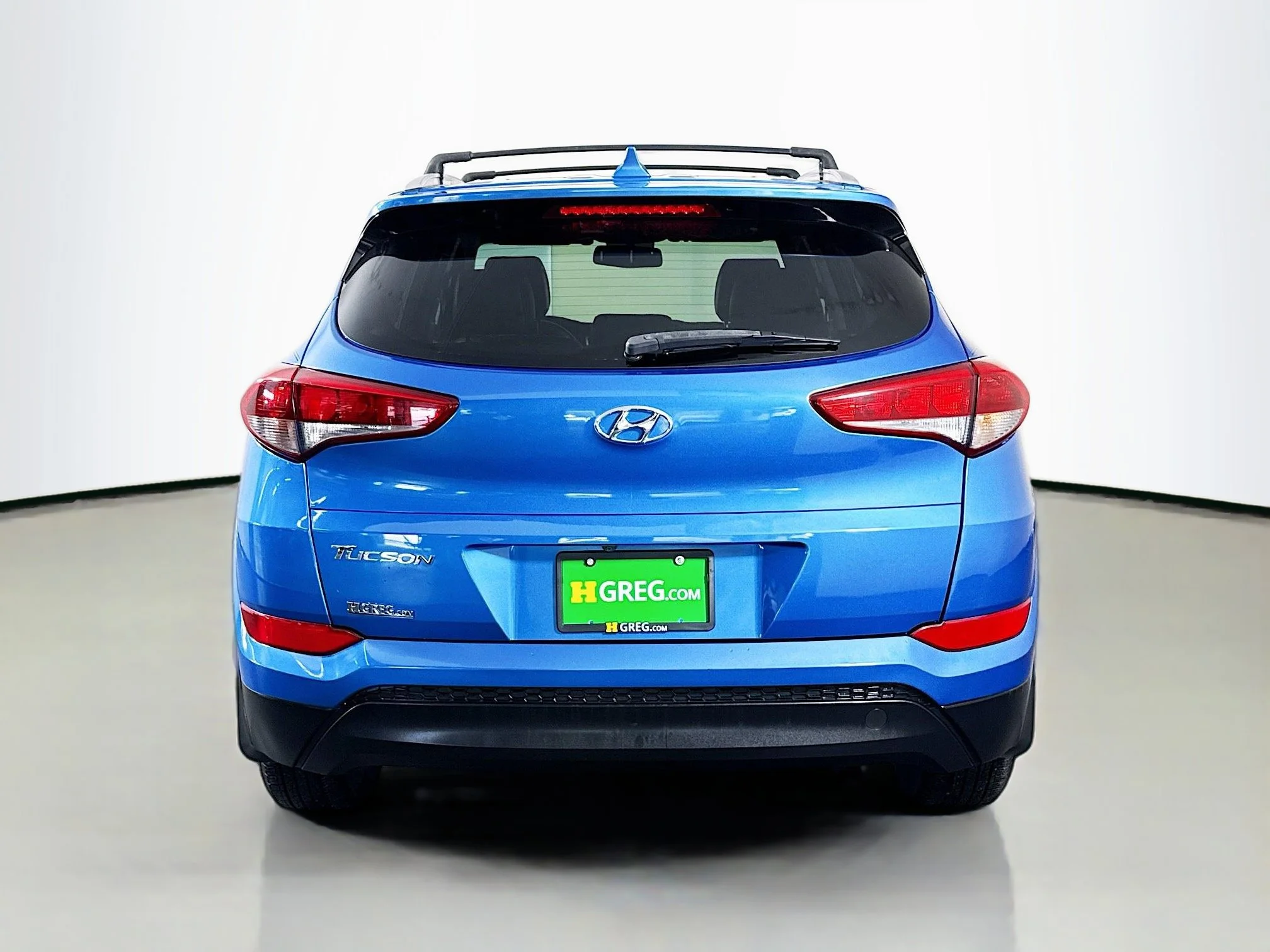 Used 2017 Caribbean Blue Hyundai SE Plus image 6