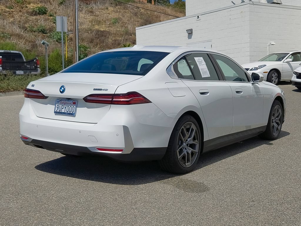 Used 2026 Alpine White BMW eDrive40 image 27