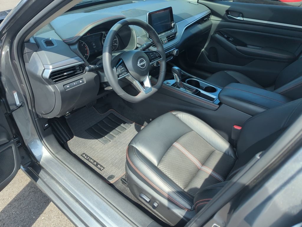 Used 2024 Gray Nissan 2.5 SR image 11