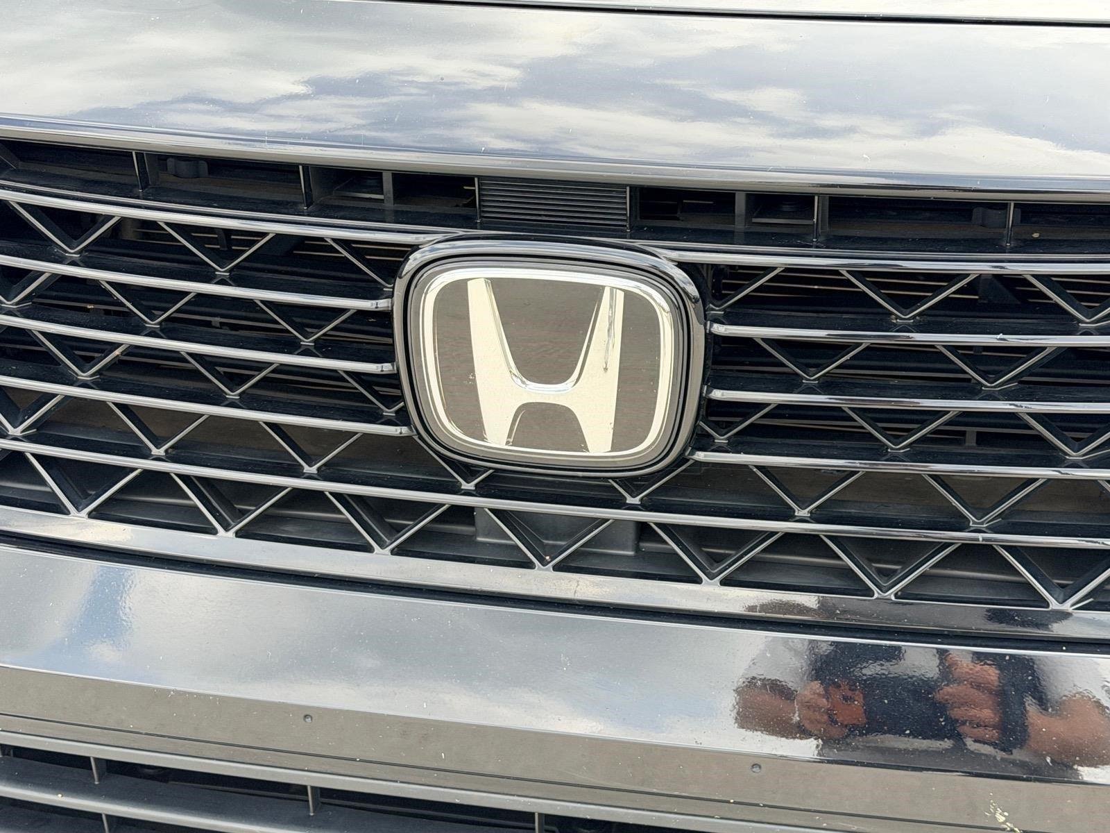 Used 2023 Crystal Black Pearl Honda LX image 11