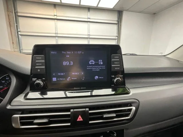 Used 2022 Black Kia LX image 9