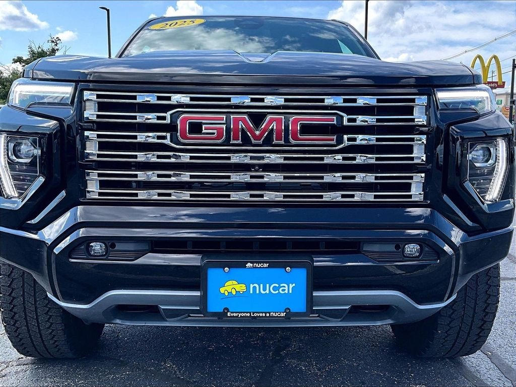 Used 2025 Black GMC Denali image 32