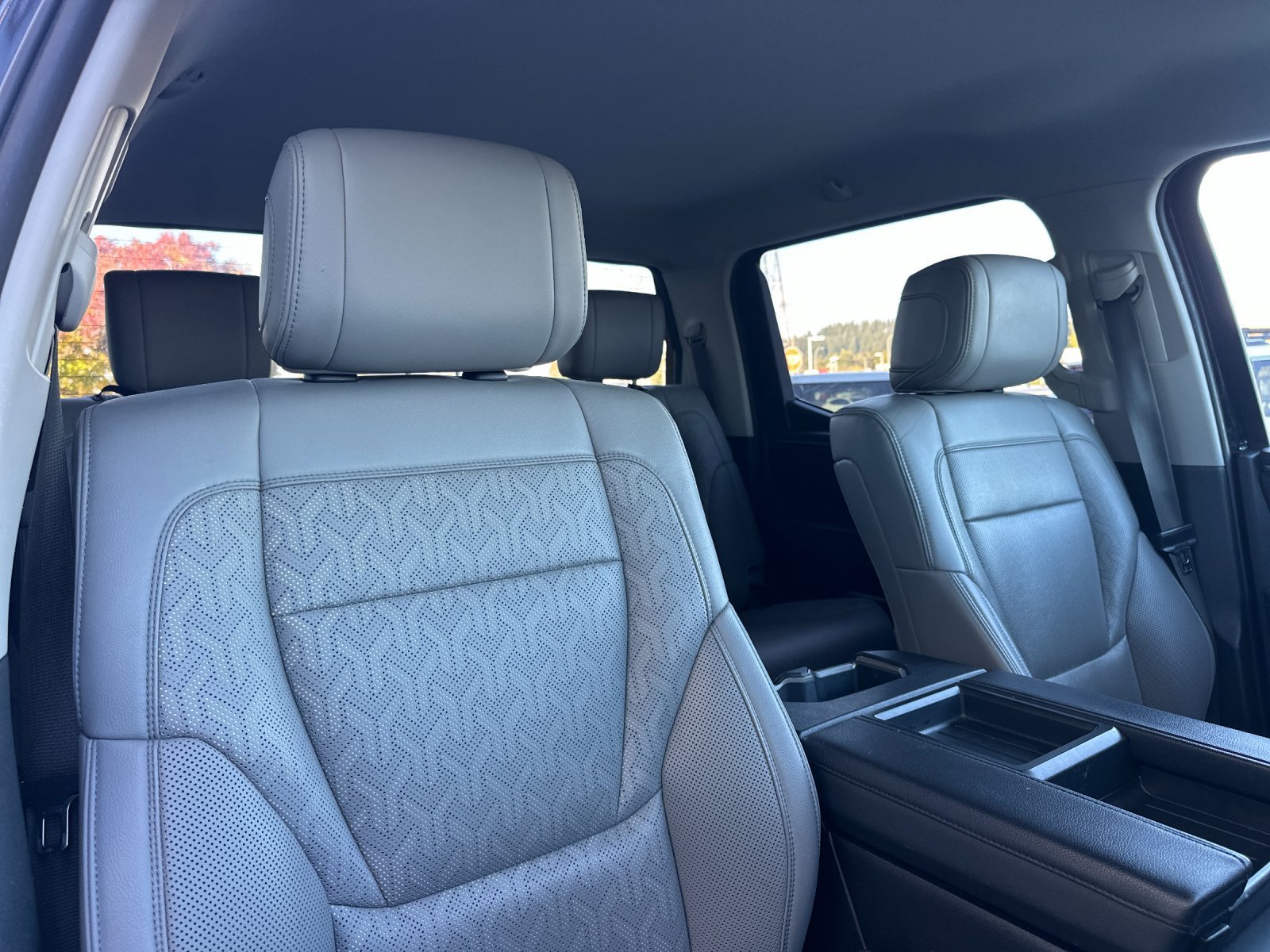 Used 2022 Midnight Black Metallic Toyota SR5 image 15