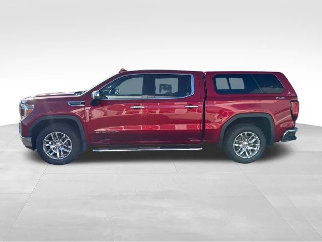 Used 2021 CAYENNE RED TINTCOAT GMC SLT image 2