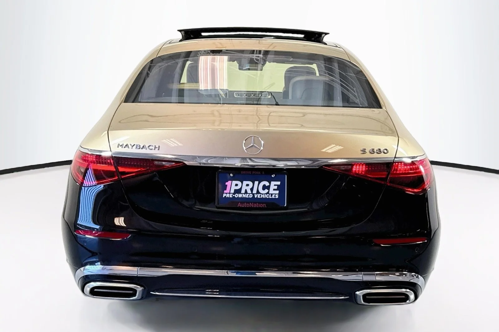 Used 2024 Onyx  Black Metallic Mercedes-Benz Maybach S 680 image 6