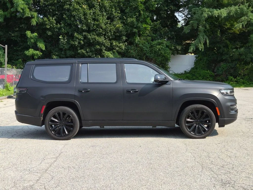 Used 2022 Black Jeep Series II image 2
